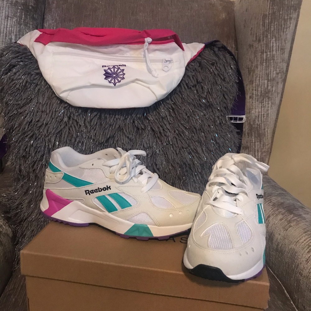 Reebok Classic and match fanny